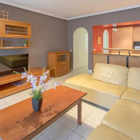 아파트 Marine Breeze 코라레호